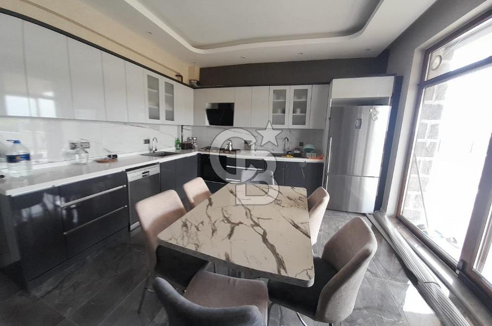 GÖLBAŞI - BAHÇELİEVLER MAH. GÖL MANZARALI SATILIK VİLLA