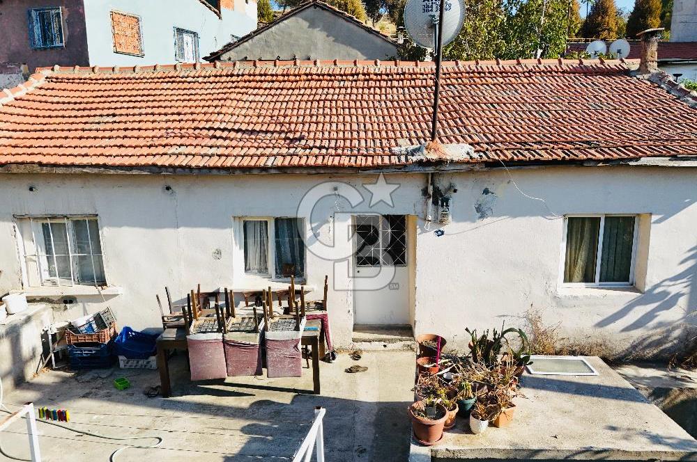 Bayraklı Emek Mahallesinde Kiralık Müstakil Ev