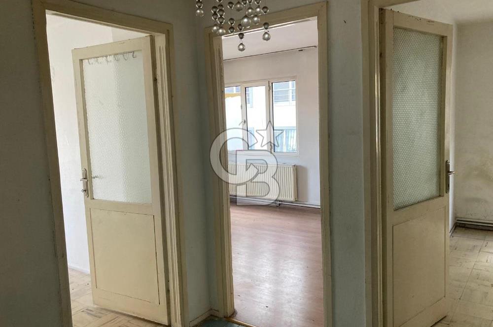 Tarihi Asansör de Deniz Manzaralı Satılık 3+1 Daire