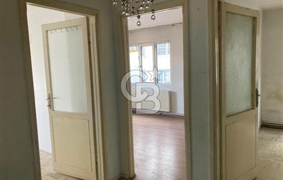 Tarihi Asansör de Deniz Manzaralı Satılık 3+1 Daire