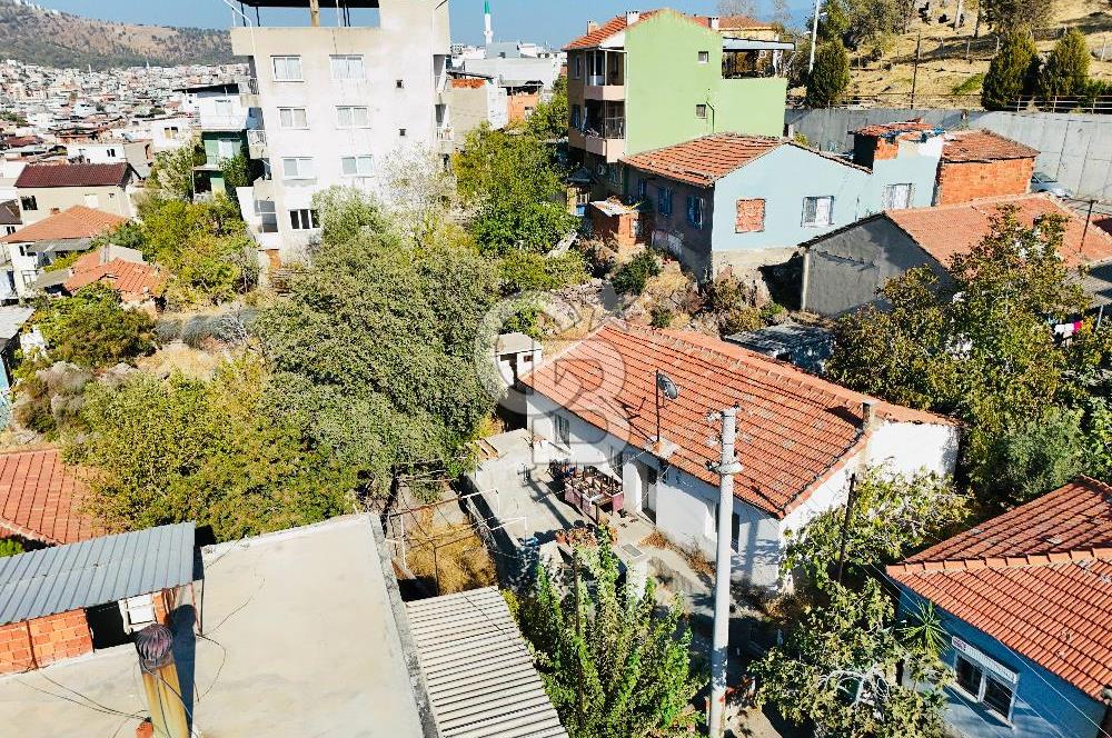 Bayraklı Emek Mahallesinde Kiralık Müstakil Ev