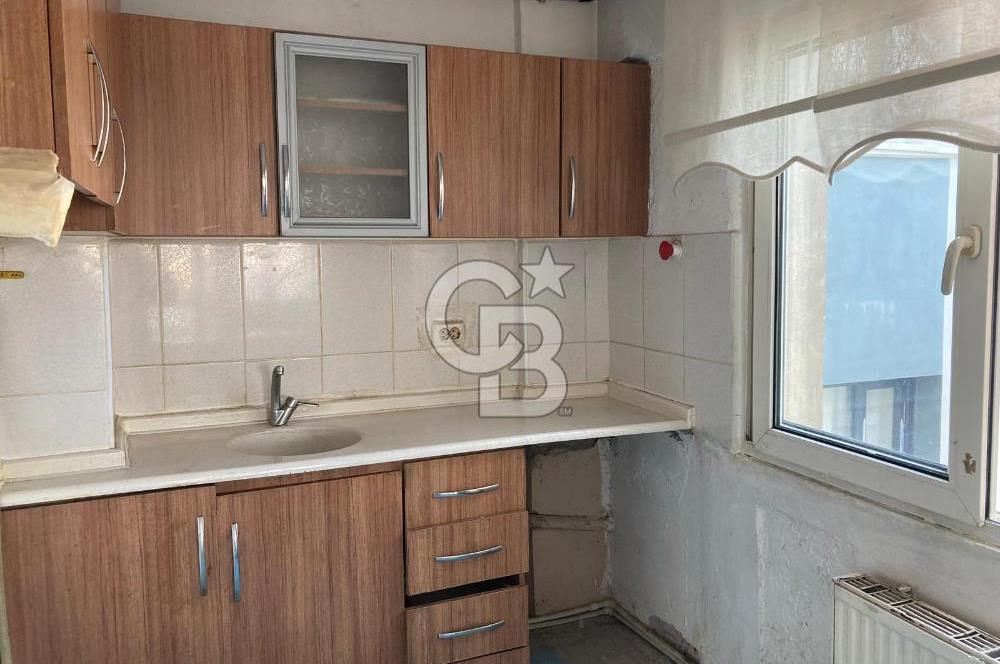 Tarihi Asansör de Deniz Manzaralı Satılık 3+1 Daire