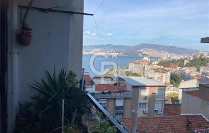 Tarihi Asansör de Deniz Manzaralı Satılık 3+1 Daire