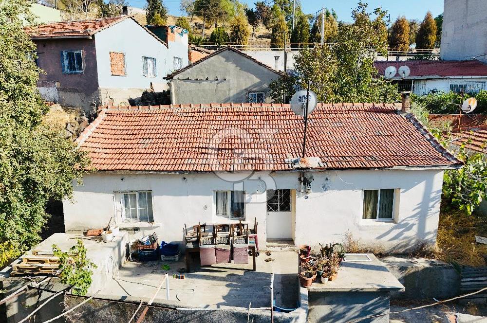 Bayraklı Emek Mahallesinde Kiralık Müstakil Ev