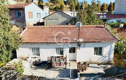 Bayraklı Emek Mahallesinde Kiralık Müstakil Ev