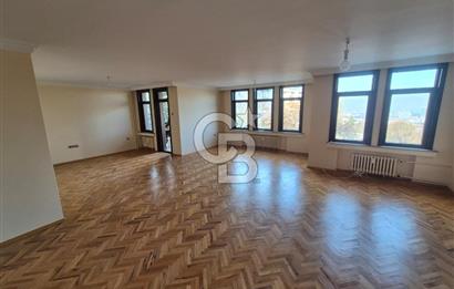 ÇANKAYA KUŞKONDU SOKAKTA 4+1 210m² KİRALIK ŞEHİR MANZARALI DAİRE