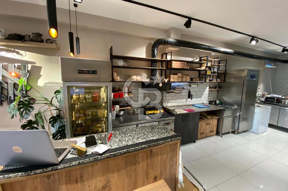 Eyüpte Müşterisi Oturmuş, Hemen İşletilebilecek Meze Dükkanı