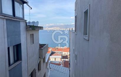 Tarihi Asansör de Deniz Manzaralı Satılık 3+1 Daire