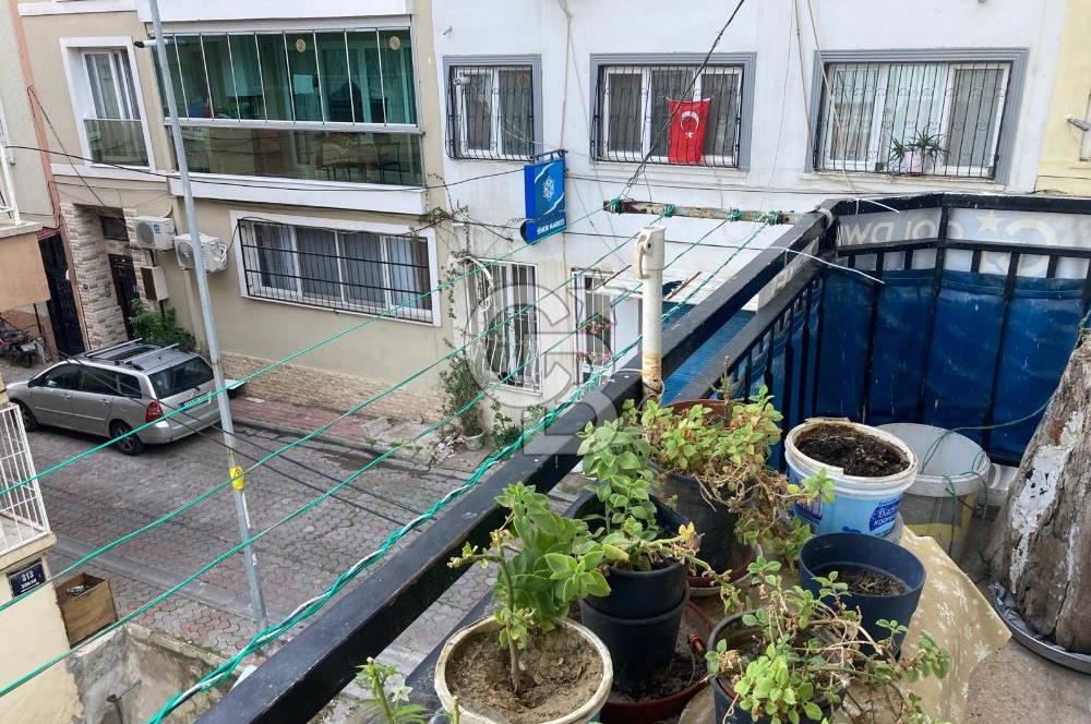 Tarihi Asansör de Deniz Manzaralı Satılık 3+1 Daire