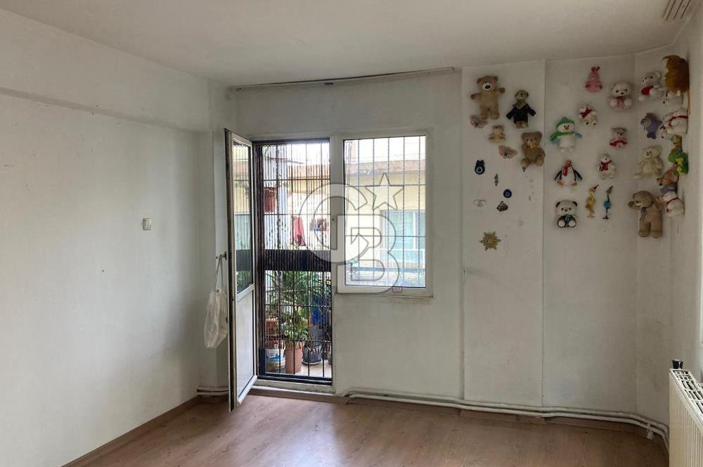 Tarihi Asansör de Deniz Manzaralı Satılık 3+1 Daire