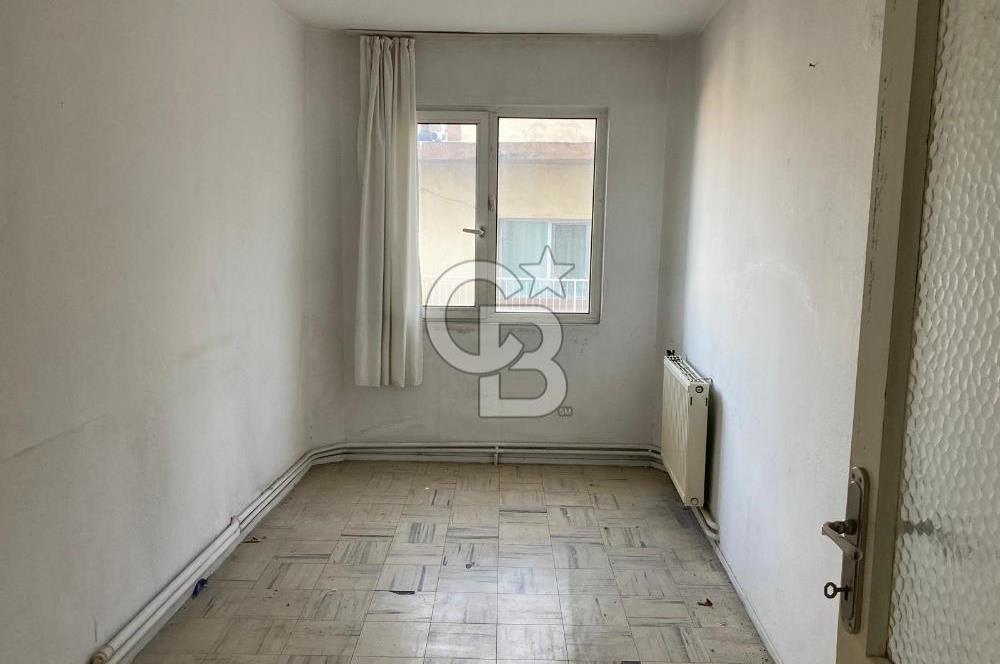 Tarihi Asansör de Deniz Manzaralı Satılık 3+1 Daire