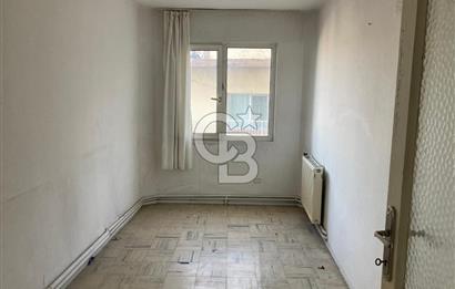 Tarihi Asansör de Deniz Manzaralı Satılık 3+1 Daire