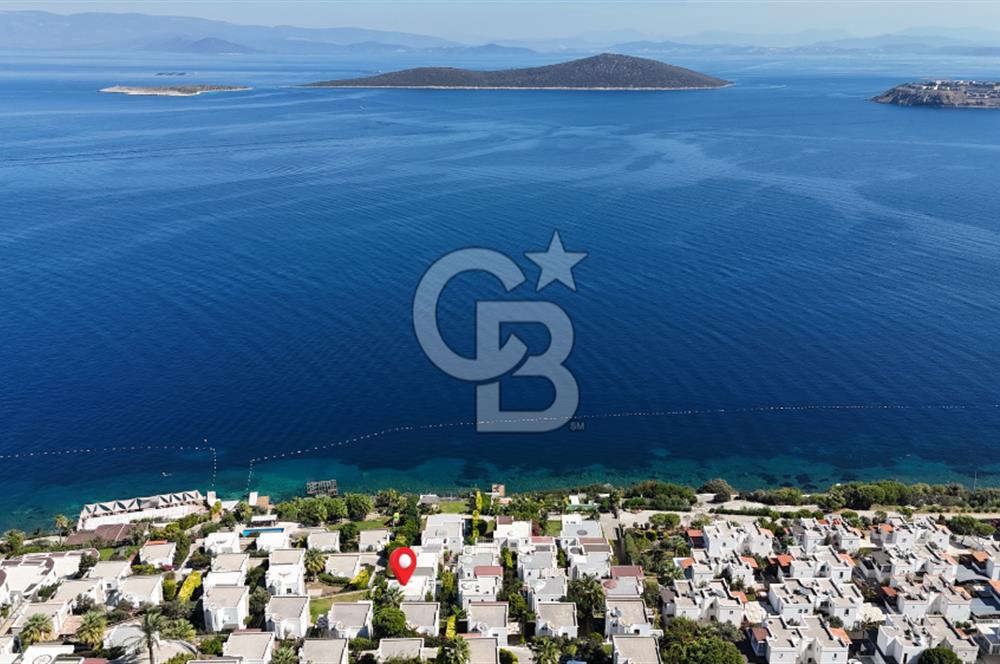 Bodrum Satılık Gündoğan'da Özel Plajlı, Deniz Manzaralı Villa