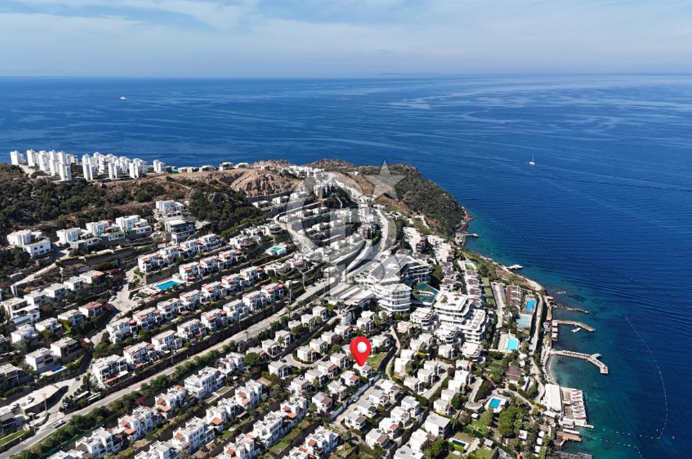 Bodrum Satılık Gündoğan'da Özel Plajlı, Deniz Manzaralı Villa