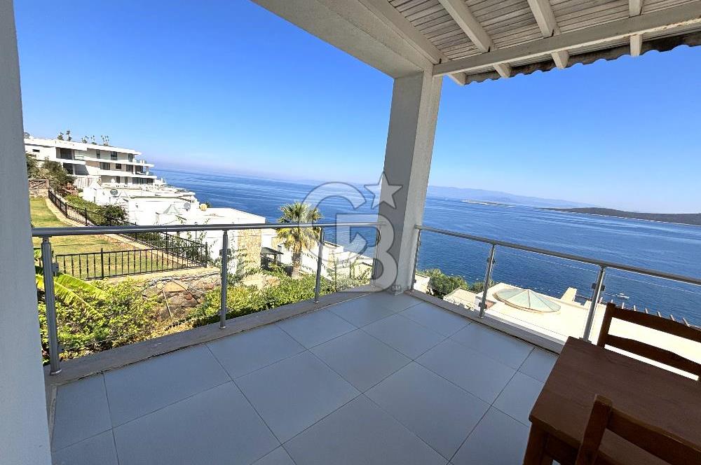 Bodrum Satılık Gündoğan'da Özel Plajlı, Deniz Manzaralı Villa