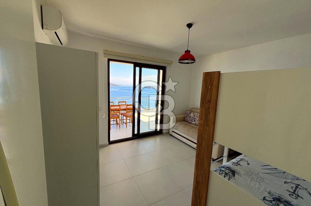 Bodrum Satılık Gündoğan'da Özel Plajlı, Deniz Manzaralı Villa