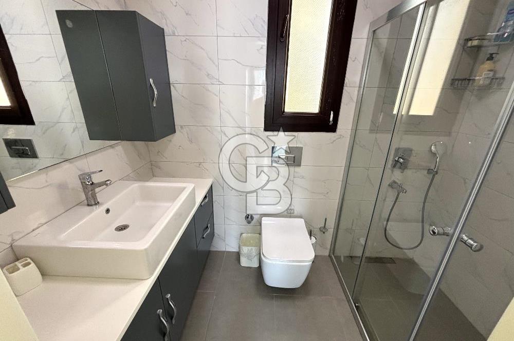 Bodrum Satılık Gündoğan'da Özel Plajlı, Deniz Manzaralı Villa