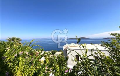 Bodrum Satılık Gündoğan'da Özel Plajlı, Deniz Manzaralı Villa