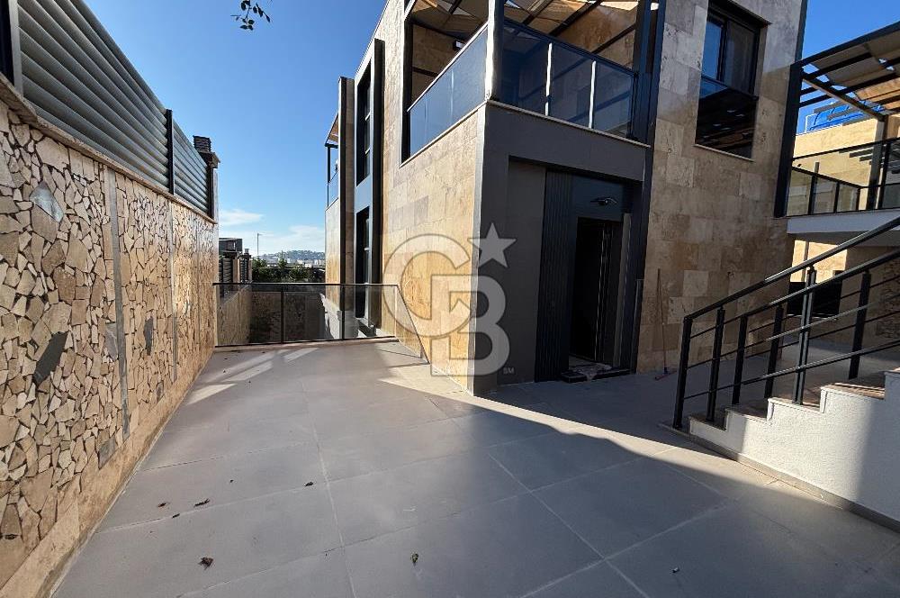 Bodrum Gümüşlükte Satılık 4+2 Müstakil Havuzlu Lüks Sıfır Villa
