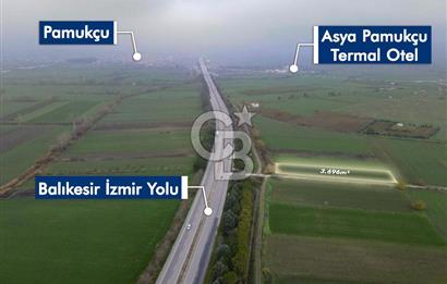 Pamukçu da ana yol üzerinde 