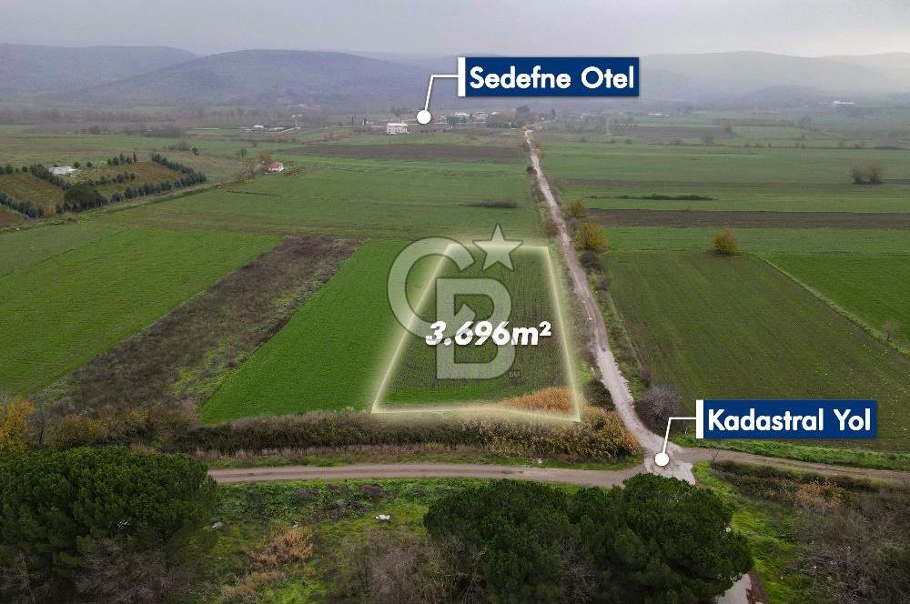 Pamukçu da ana yol üzerinde 