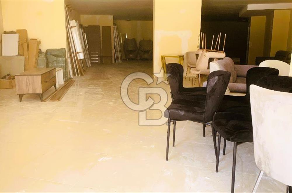 PURSAKLAR MERKEZDE 200 MT2 DEPOLU YENİ BİNADA SATILIK DÜKKAN