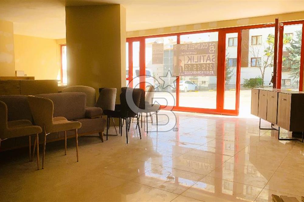 PURSAKLAR MERKEZDE 200 MT2 DEPOLU YENİ BİNADA SATILIK DÜKKAN