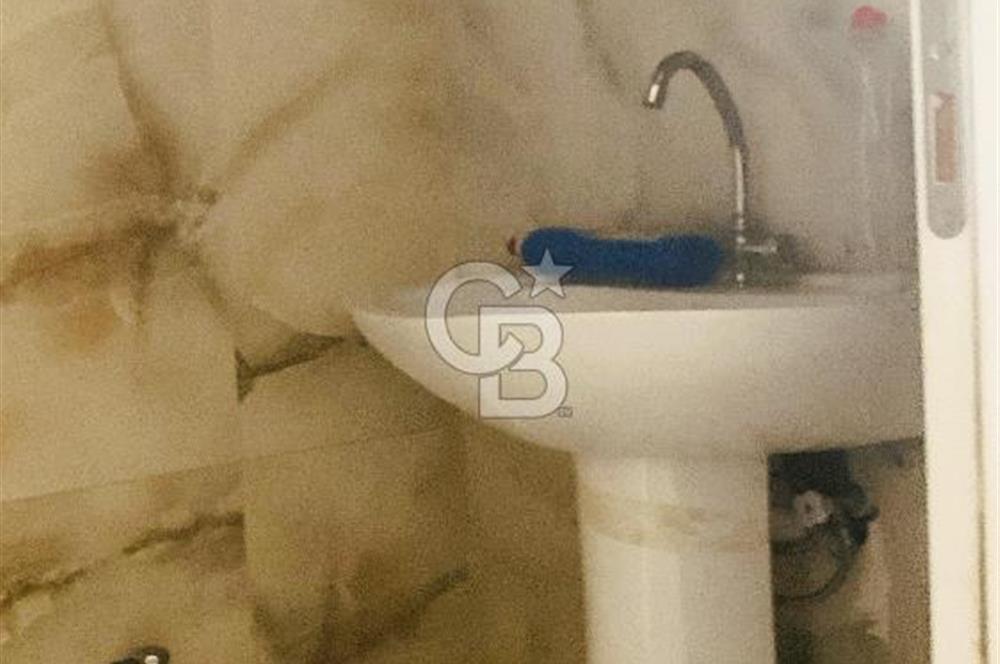 PURSAKLAR MERKEZDE 200 MT2 DEPOLU YENİ BİNADA SATILIK DÜKKAN