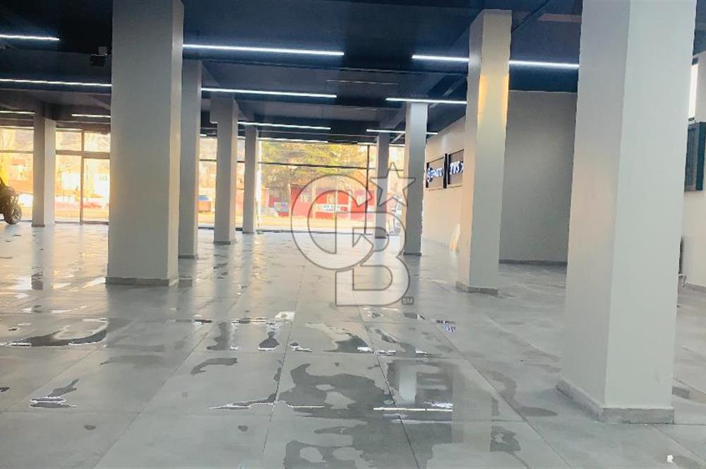 İRFAN BAŞTUĞ CADDESİ ÜZERİNDE KURUMSAL KİRACILI SATILIK MAĞAZA