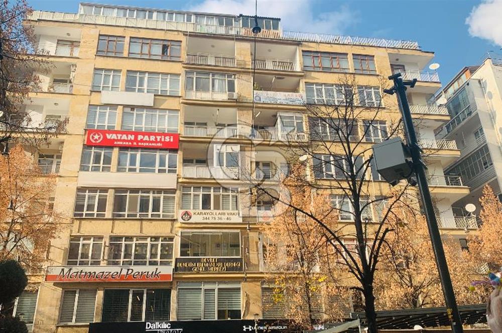 KIZILAY İZMİR BİR CADDESİNDE ŞEHİR MANZARALI SATILIK TERAS DAİRE