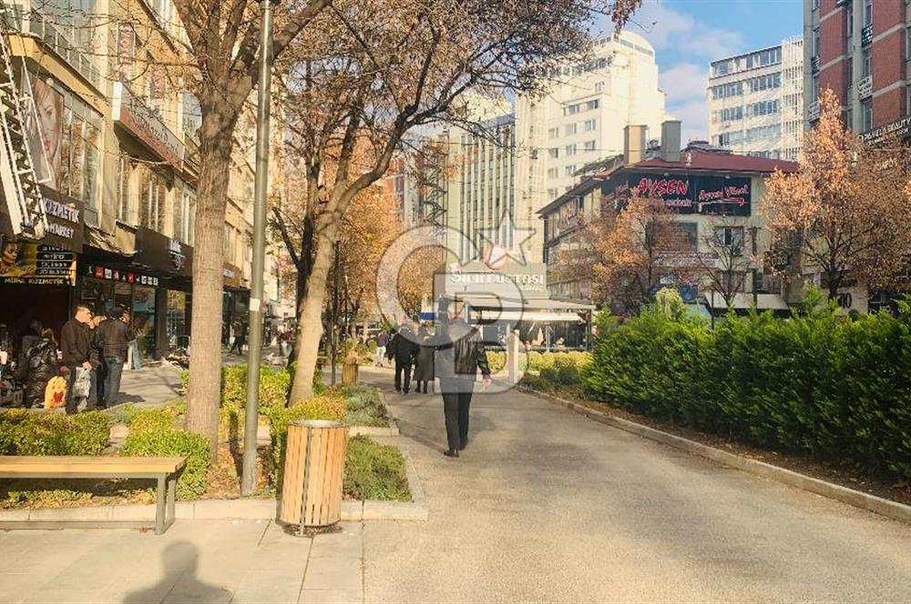 KIZILAY İZMİR BİR CADDESİNDE ŞEHİR MANZARALI SATILIK TERAS DAİRE