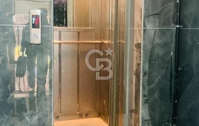 KIZILAY İZMİR BİR CADDESİNDE ŞEHİR MANZARALI SATILIK TERAS DAİRE