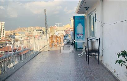 KIZILAY İZMİR BİR CADDESİNDE ŞEHİR MANZARALI SATILIK TERAS DAİRE