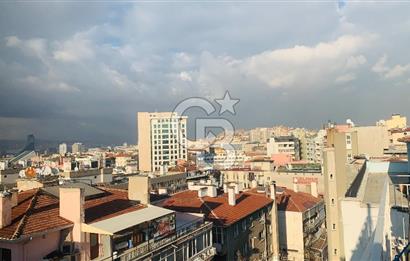 KIZILAY İZMİR BİR CADDESİNDE ŞEHİR MANZARALI SATILIK TERAS DAİRE