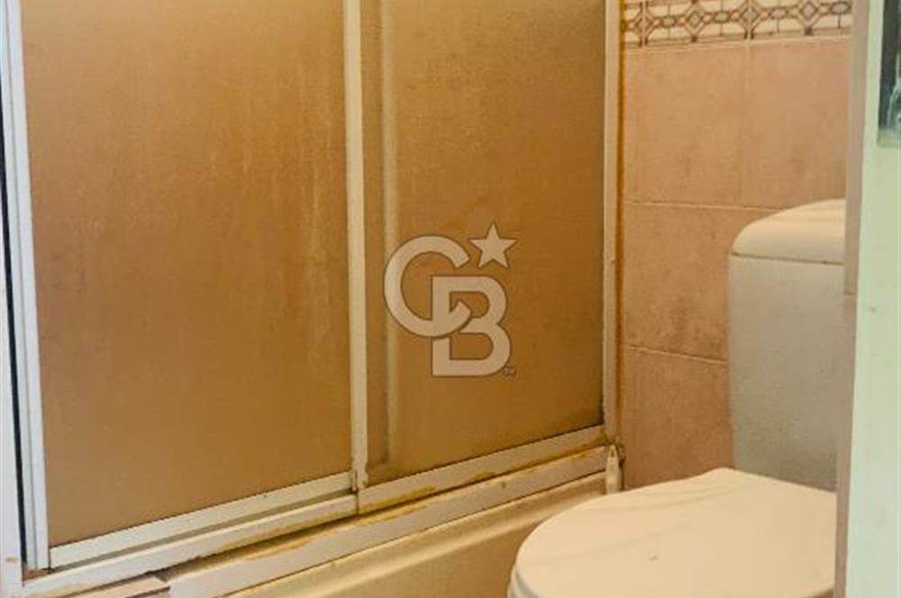 KIZILAY İZMİR BİR CADDESİNDE ŞEHİR MANZARALI SATILIK TERAS DAİRE