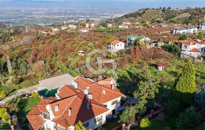 SALİHLİ BOZDAĞ ALLAHDİYEN'DE MANZARALI SİTE İÇİ HAVUZLU VİLLA