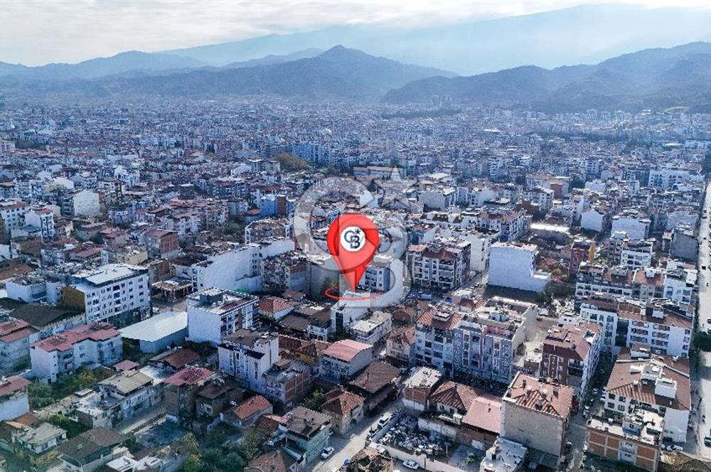 SALİHLİ KOCAÇEŞME'DE YENİ YAPILI KOMPLE SATILIK BİNA