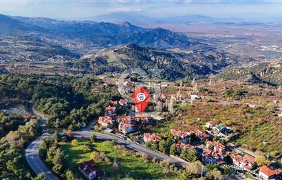 SALİHLİ BOZDAĞ ALLAHDİYEN'DE MANZARALI SİTE İÇİ HAVUZLU VİLLA