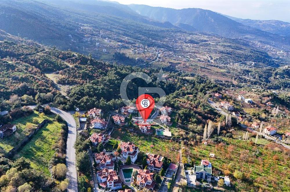 SALİHLİ BOZDAĞ ALLAHDİYEN'DE MANZARALI SİTE İÇİ HAVUZLU VİLLA