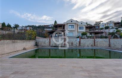 SALİHLİ BOZDAĞ ALLAHDİYEN'DE MANZARALI SİTE İÇİ HAVUZLU VİLLA