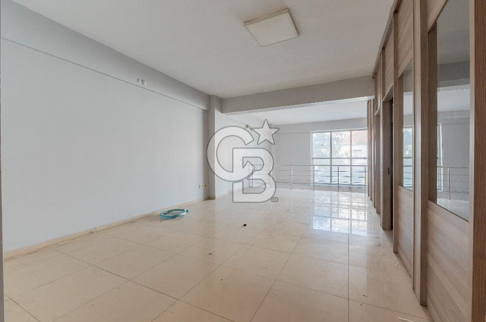 SALİHLİ KOCAÇEŞME'DE YENİ YAPILI KOMPLE SATILIK BİNA