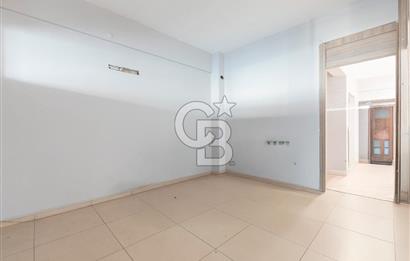 SALİHLİ KOCAÇEŞME'DE YENİ YAPILI KOMPLE SATILIK BİNA