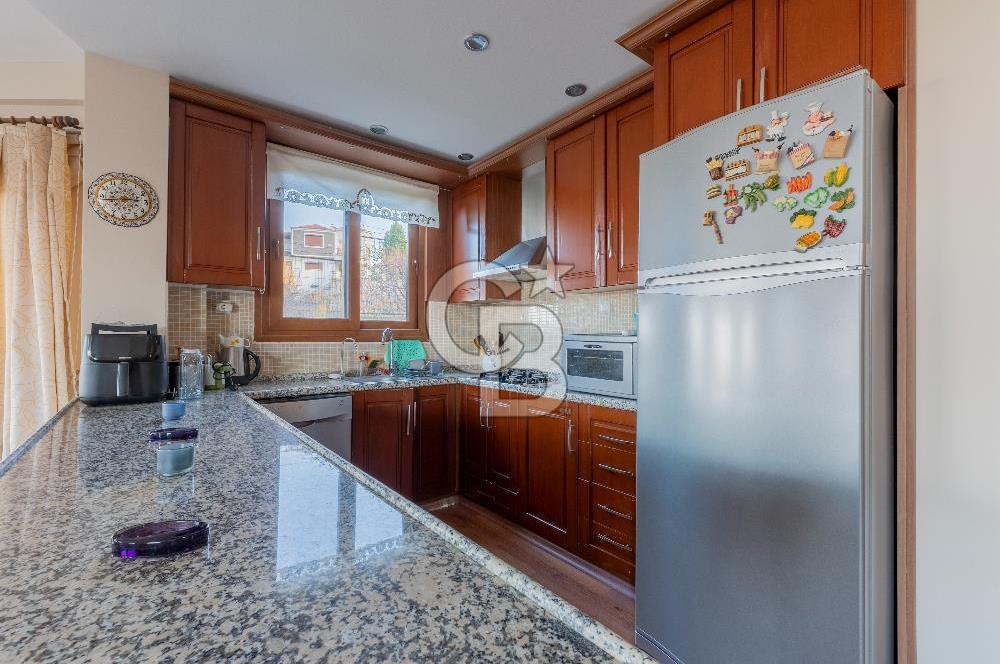 SALİHLİ BOZDAĞ ALLAHDİYEN'DE MANZARALI SİTE İÇİ HAVUZLU VİLLA