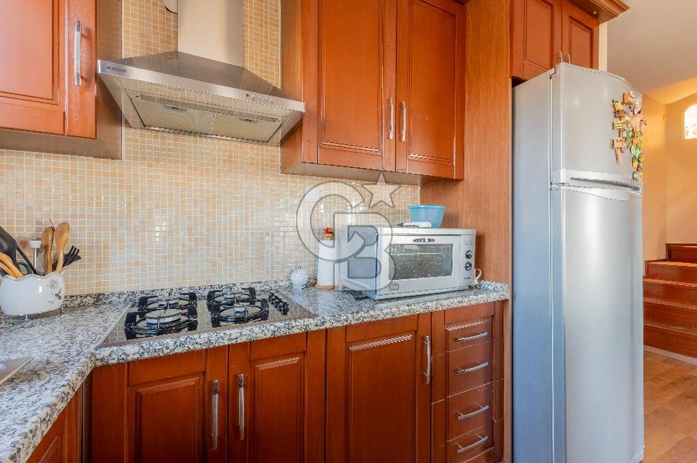 SALİHLİ BOZDAĞ ALLAHDİYEN'DE MANZARALI SİTE İÇİ HAVUZLU VİLLA