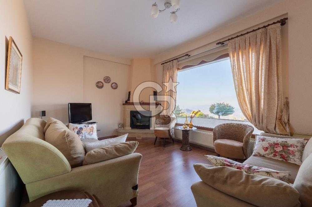 SALİHLİ BOZDAĞ ALLAHDİYEN'DE MANZARALI SİTE İÇİ HAVUZLU VİLLA