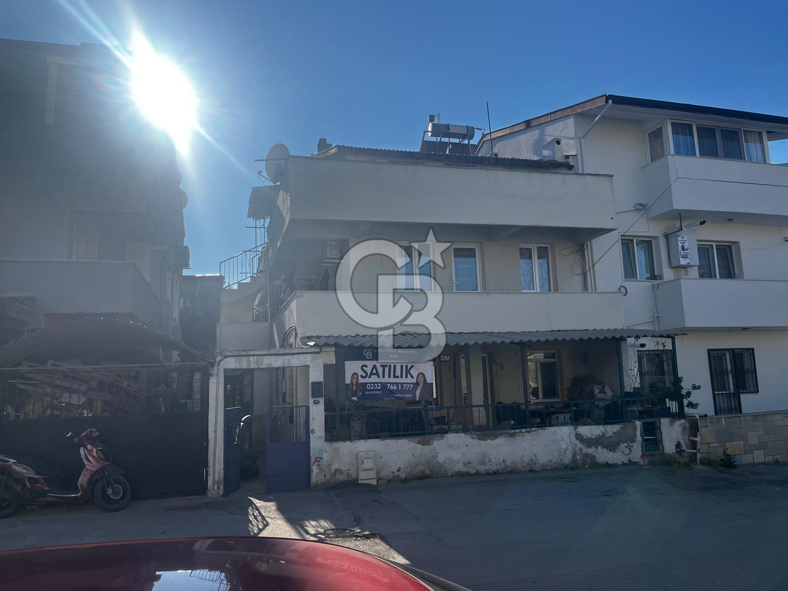 Urla Altıntaş Mahallesinde Komple Satılık Konut