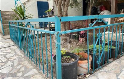 Urla Altıntaş Mahallesinde Komple Satılık Bina