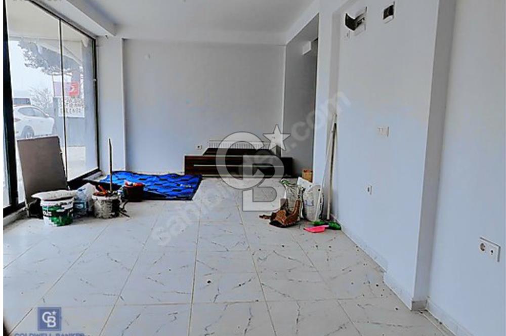 ARNAVUTKÖY MERKEZ'DE AVLU34'E YAKIN SATILIK DÜKKAN!!