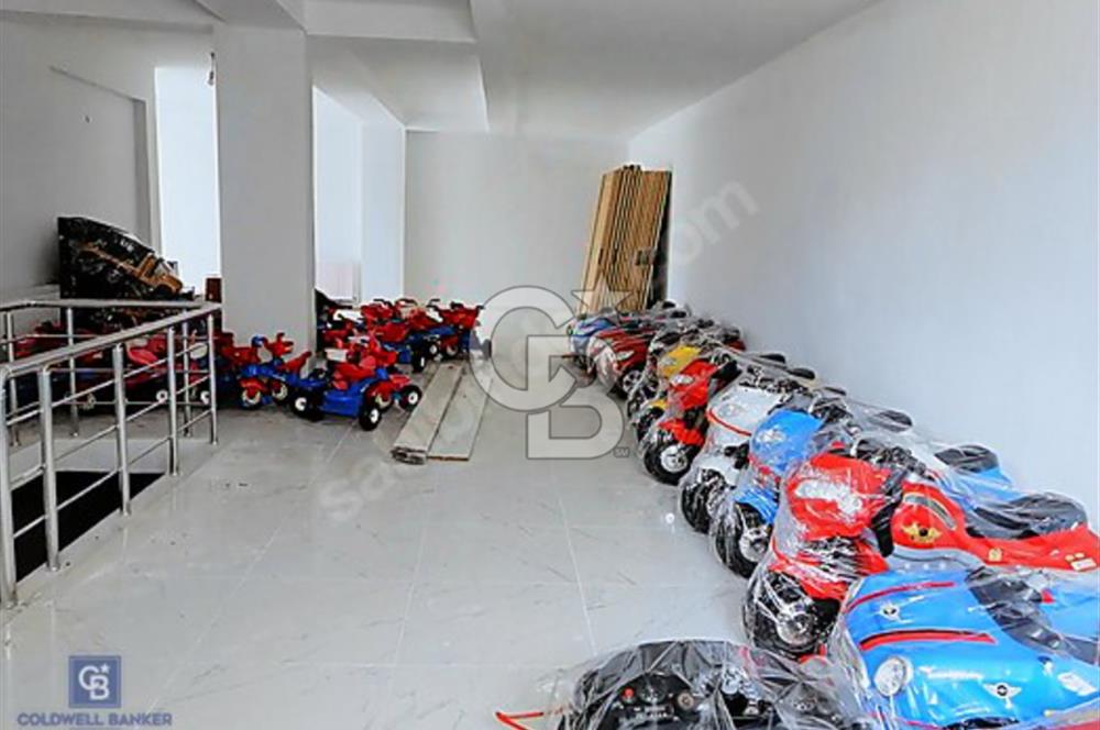 ARNAVUTKÖY MERKEZ'DE AVLU34'E YAKIN SATILIK DÜKKAN!!