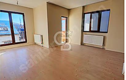 Arnavutköy Belediye Karşısı Satılık 3+2 Dubleks